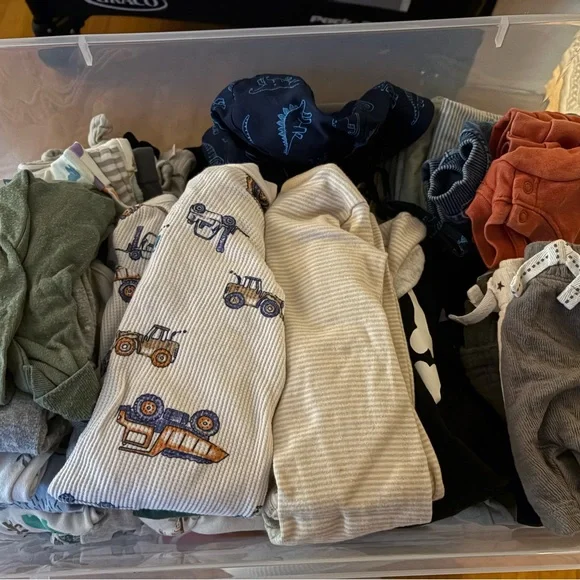 HUGE Baby Clothing & Essentials. NB-6 Months • 150+ Pieces • Excellent Condition - Picture 2 of 3